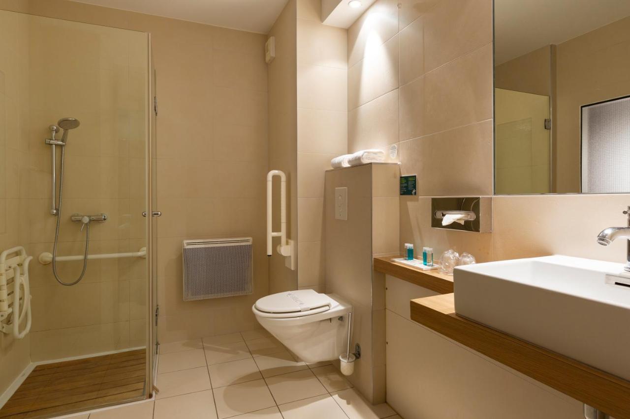 Standard Twin Room Lake View Disability Access,970807141:JPEG